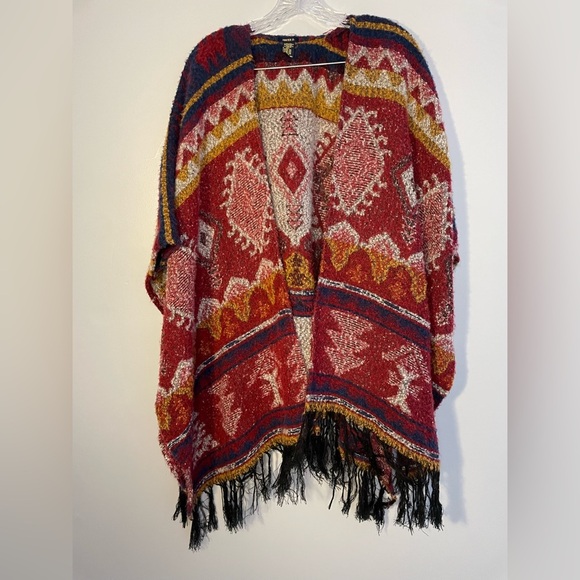 Forever 21 Women's Poncho Western Aztec Fringe Red Blue Gold White One Size EUC - Picture 5 of 16